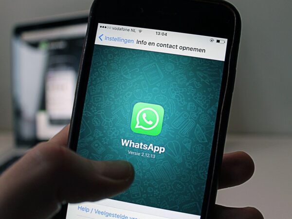 Como usar o WhatsApp sem um número de telefone grátis?