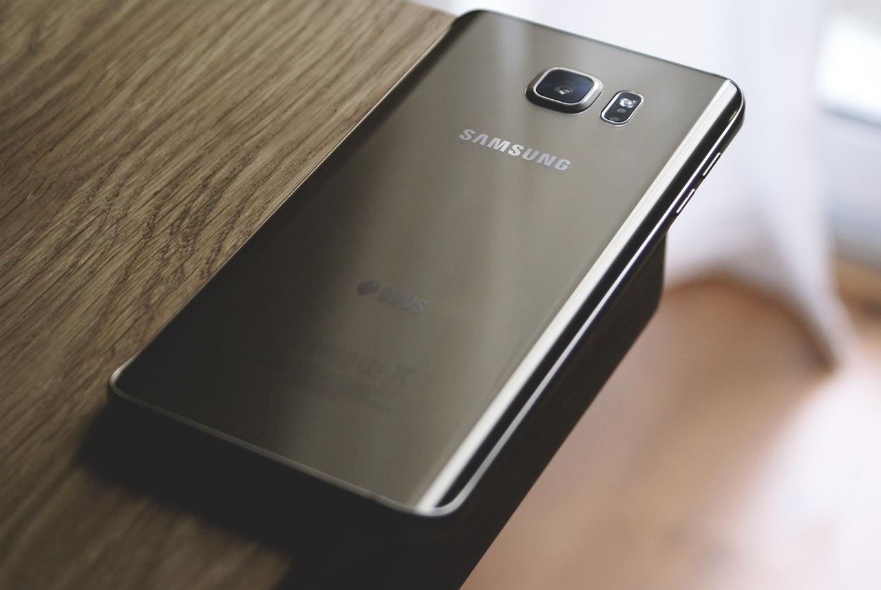 Samsung anuncia câmera turbinada para mais modelos de celular em 2023!